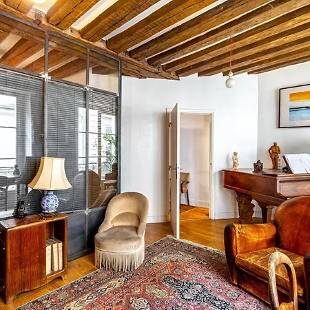 Guestready - Stone Near Sainte-chapelle * Paříž